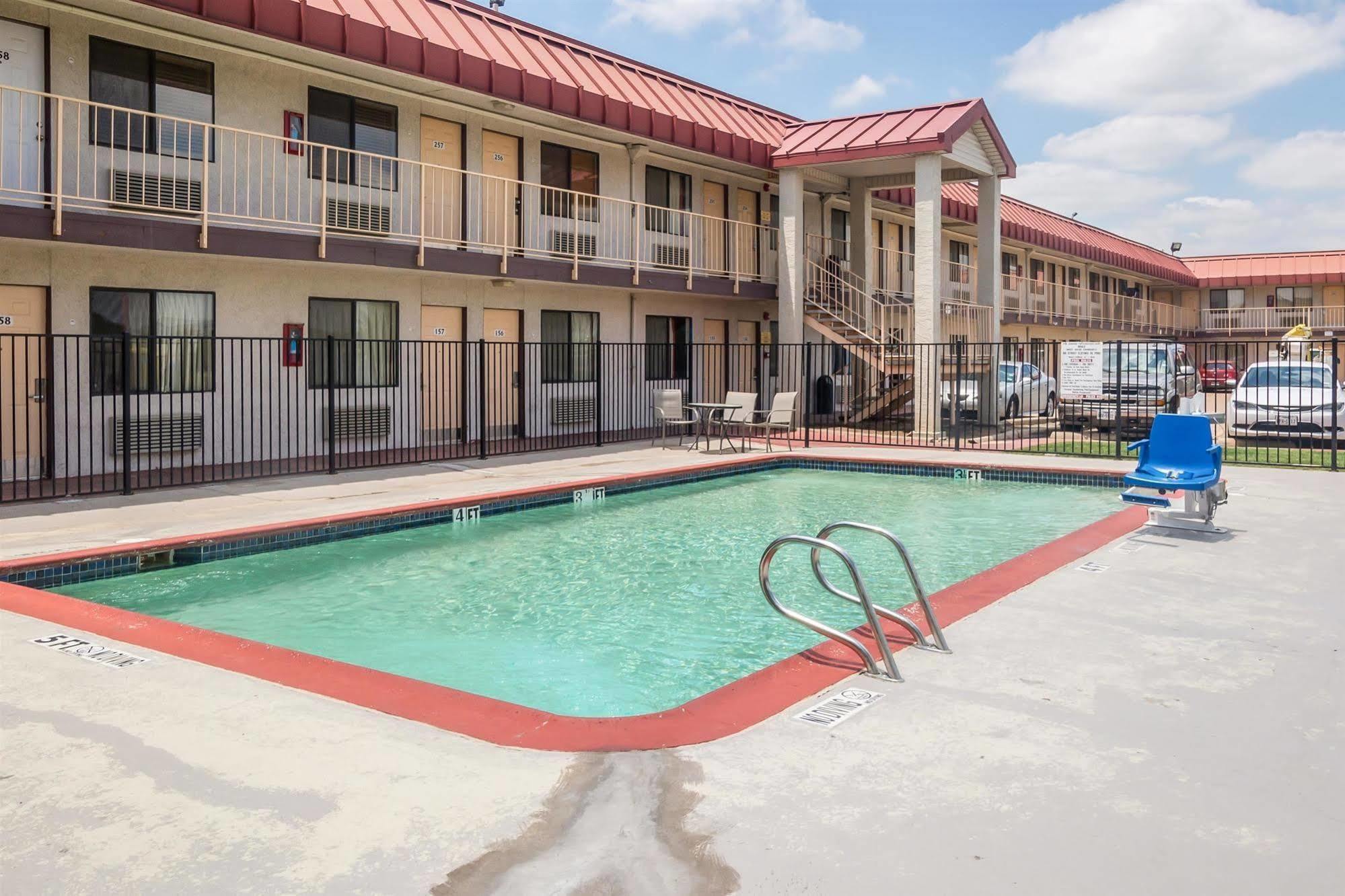 Motel 6-Mesquite, Tx - Rodeo - Convention Ctr Exterior photo